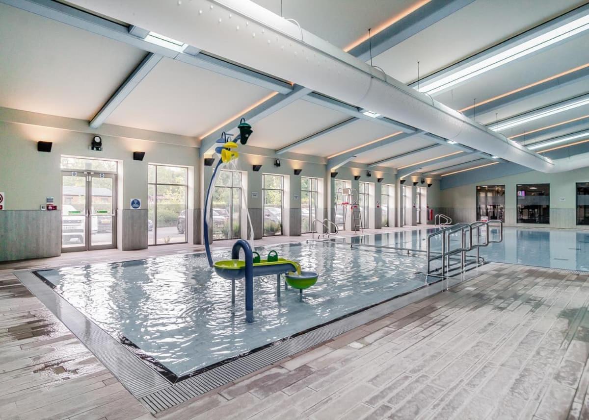 Norfolk Woods Resort And Spa Narborough  外观 照片